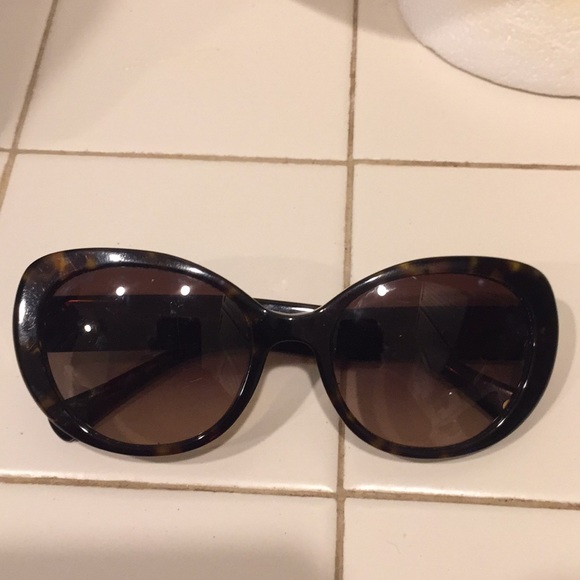 Coach Sunglasses with Case - Picture 8 of 16